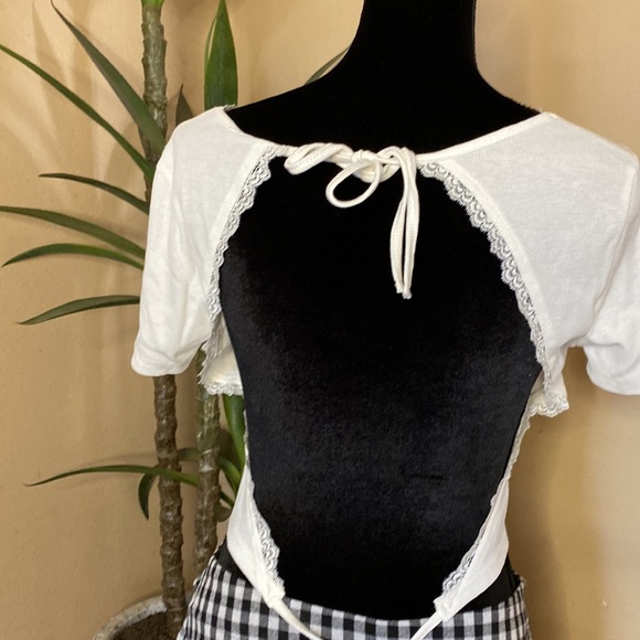 SHEIN. White Tshirt With Open Back And Checkerboard Skirt. S Large - Picture 5 of 5